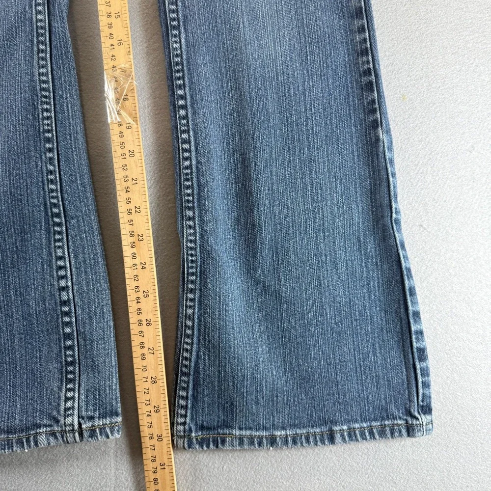 Signature by Levi Strauss & Co. signature by